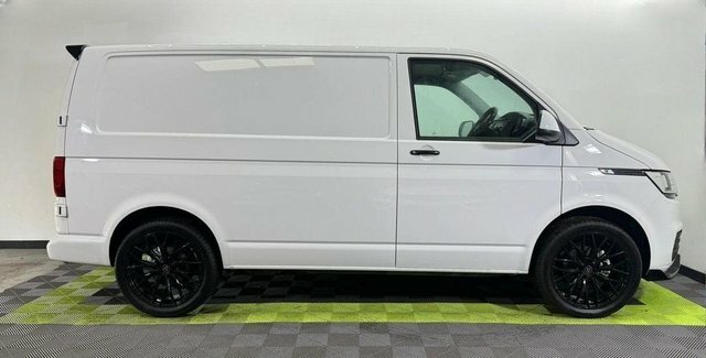 Volkswagen Transporter 2.0 Tdi T28 Bluemotion YY67ENJ White #6