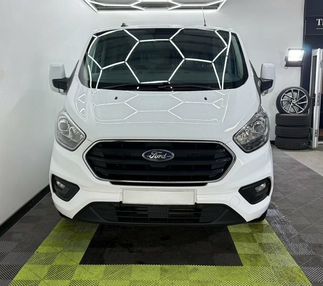 Ford Transit Custom 2.0 300 Ecoblue Limited YR69VVU White #3
