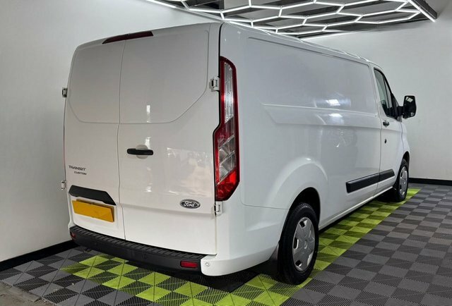 Ford Transit Custom 2.0 300 Ecoblue Trend CT19FZN White #2