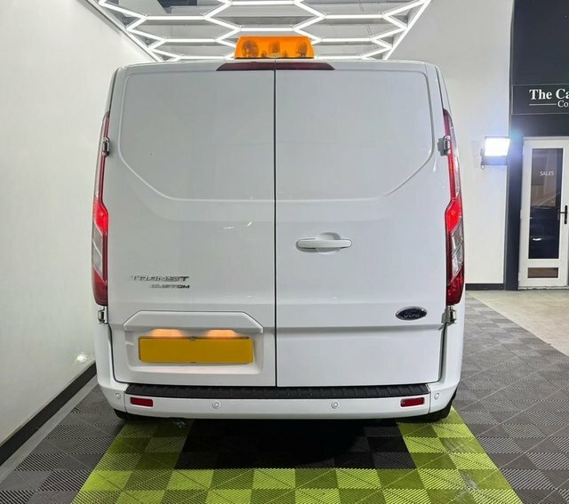 Ford Transit Custom 2.0 300 Ecoblue Limited MM70MWF White #4