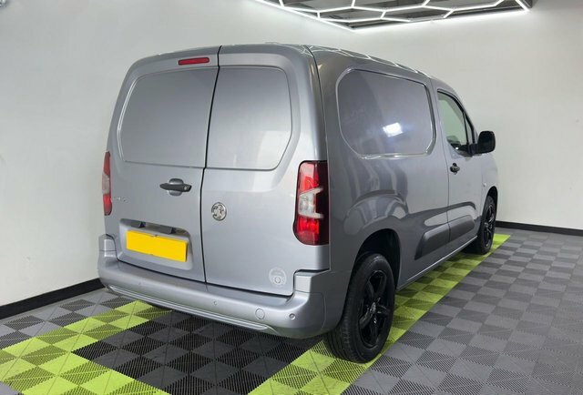 Vauxhall Combo 1.6 Turbo D 2300 DL69LBN Grey #2
