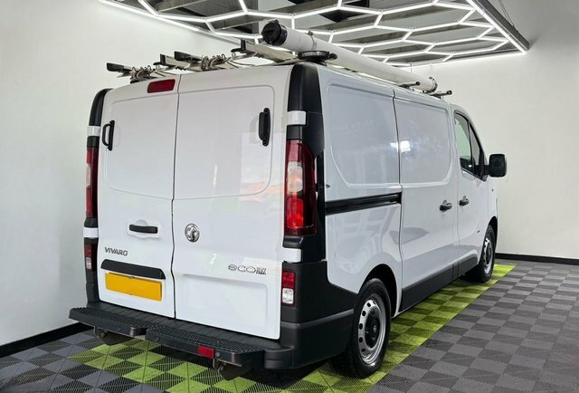 Vauxhall Vivaro 1.6 Cdti 2900 Ecoflex FM16RUH White #2