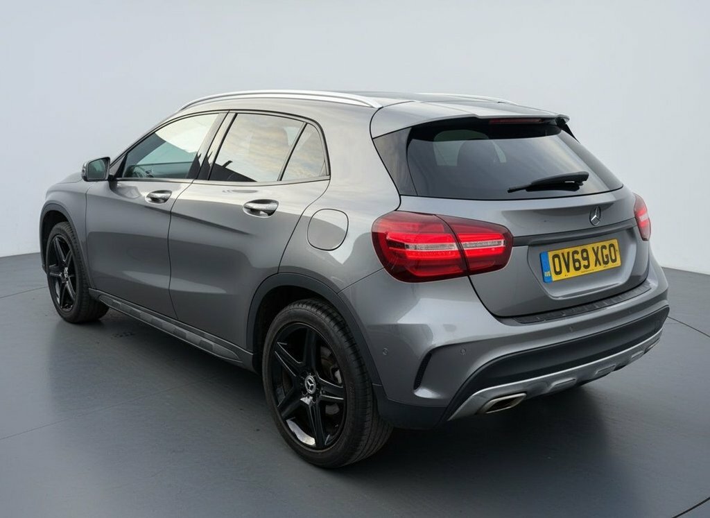 Mercedes-Benz GLA Class 1.6L Amg Line Edition OV69XGO Grey #2