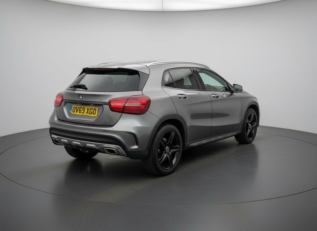 Mercedes-Benz GLA Class 1.6L Amg Line Edition OV69XGO Grey #5