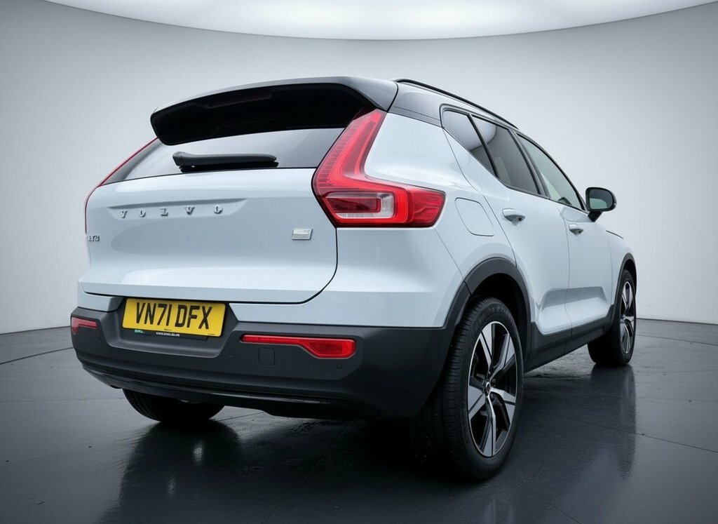 Volvo XC40 1.5L R-design VN71DFX Silver #5