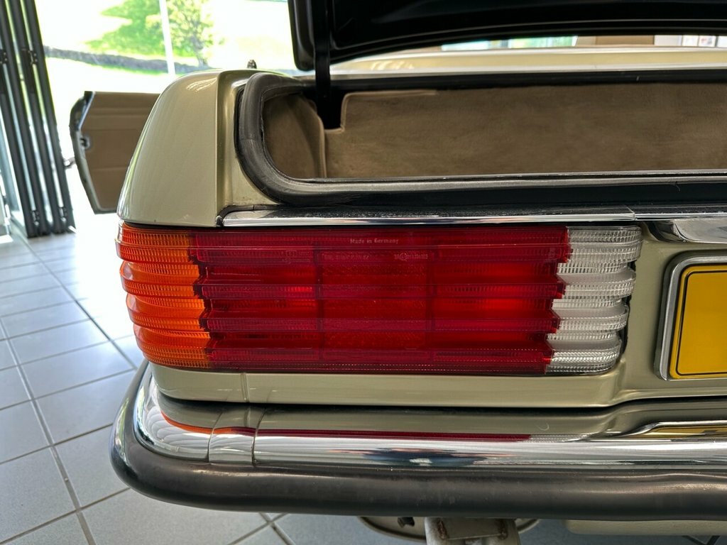 Mercedes-Benz SL Class 2.7L Null White #25