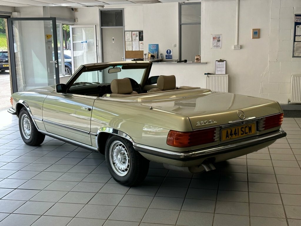 Mercedes-Benz SL Class 2.7L Null White #34