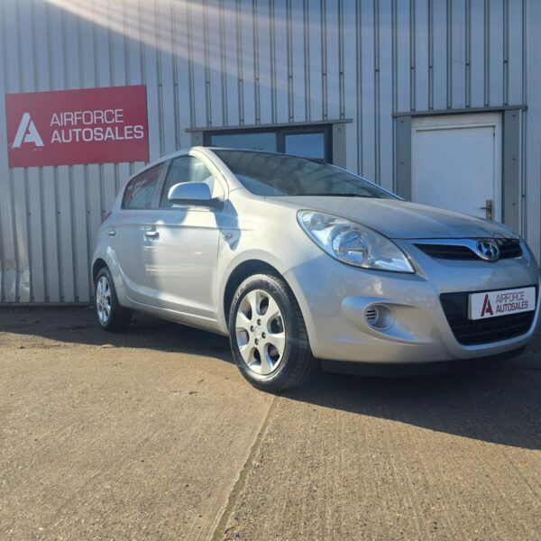 Hyundai I20