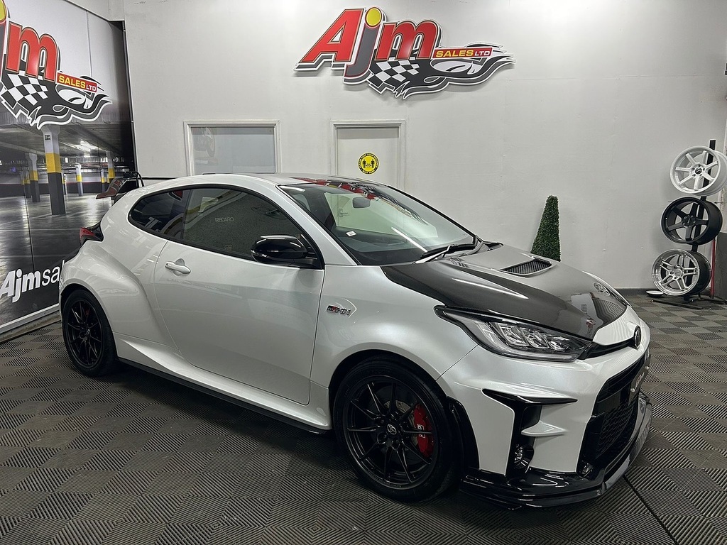 Toyota Yaris Grmn Morizo U762 White
