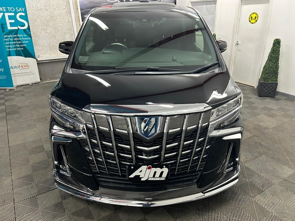 Toyota Alphard Hybrid S Executive Lounge U784 Black #4