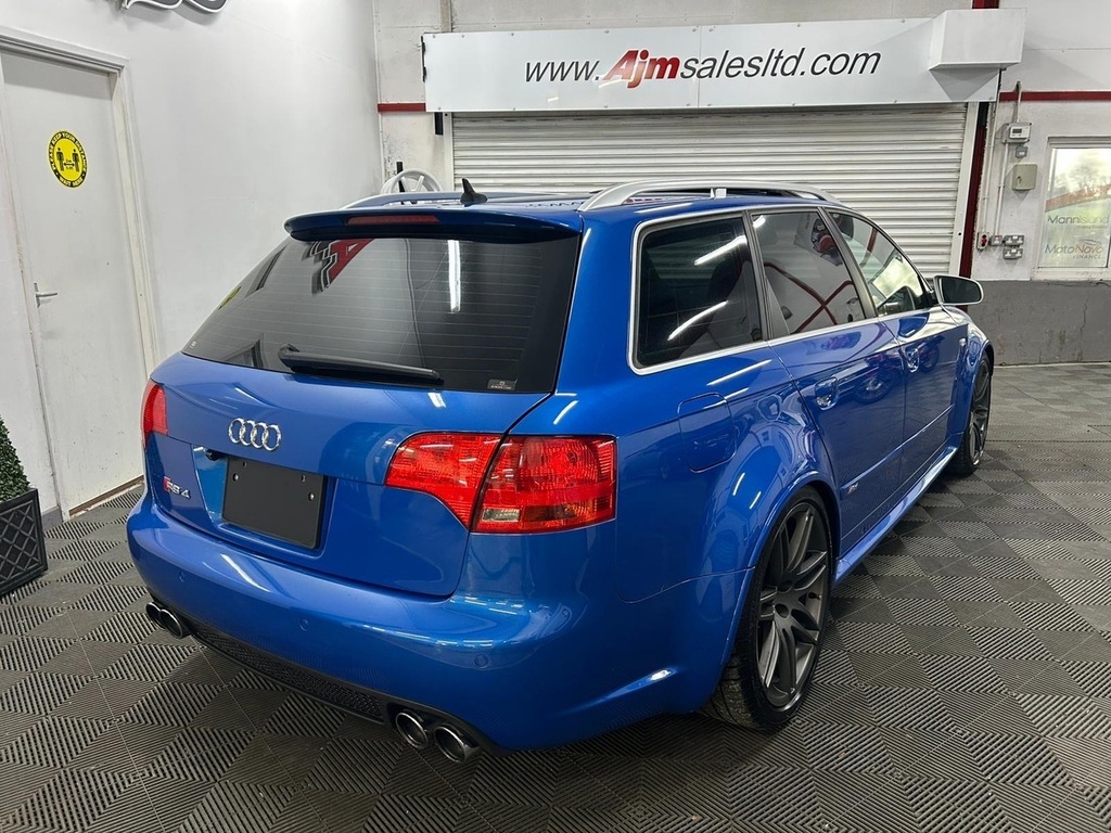 Audi RS4 Saloon Blue #14