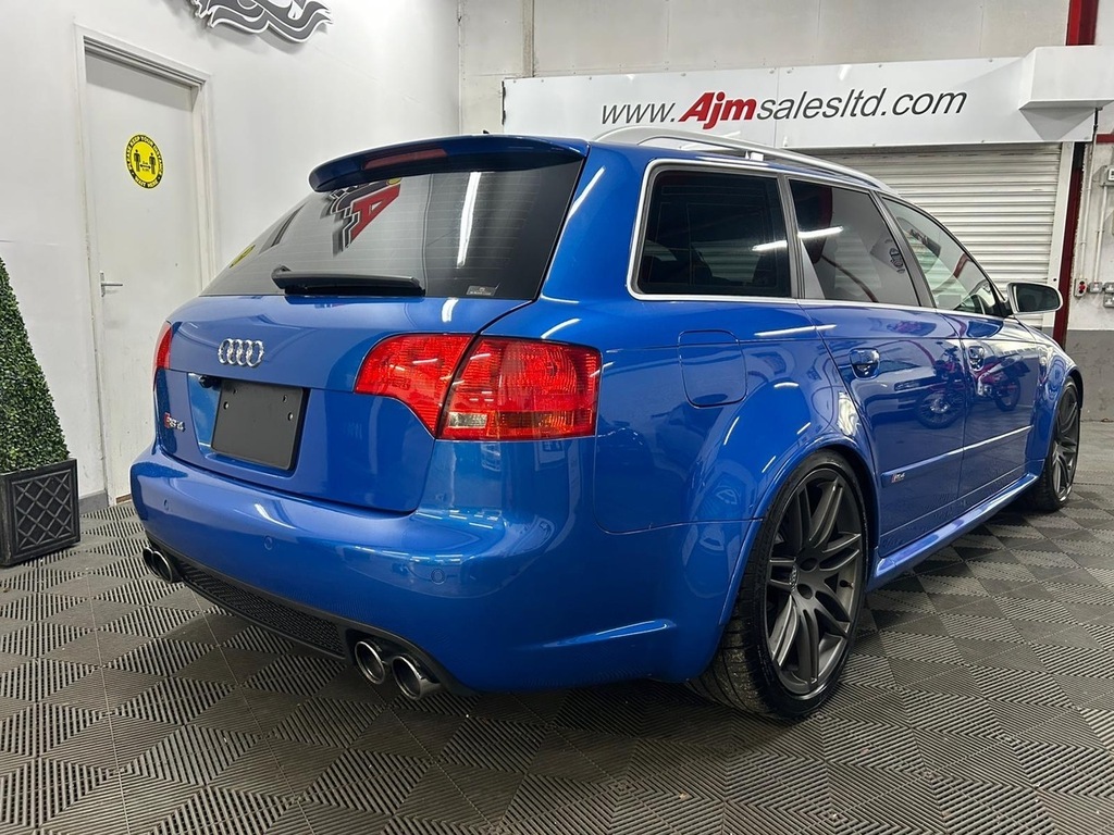 Audi RS4 Saloon Blue #12