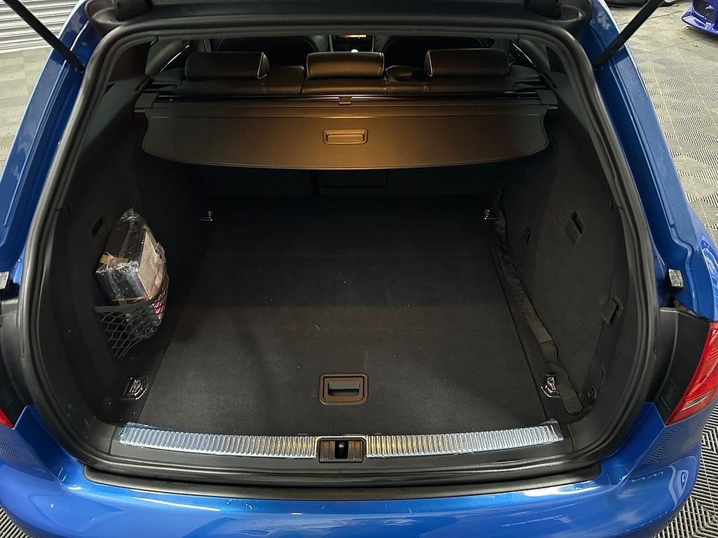 Audi RS4 Saloon Blue #27