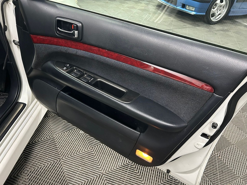 Toyota 300Swb 2.8M Ali Dropside Body Mega Low Miles No Va Silver #30