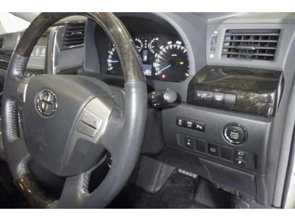 Toyota Alphard 3.0 V6 Only  #5