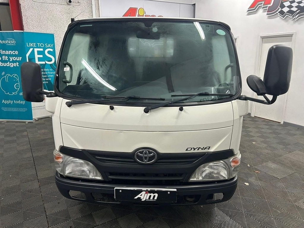 Toyota  1.6T Convenience Awd 261Ps Red #2