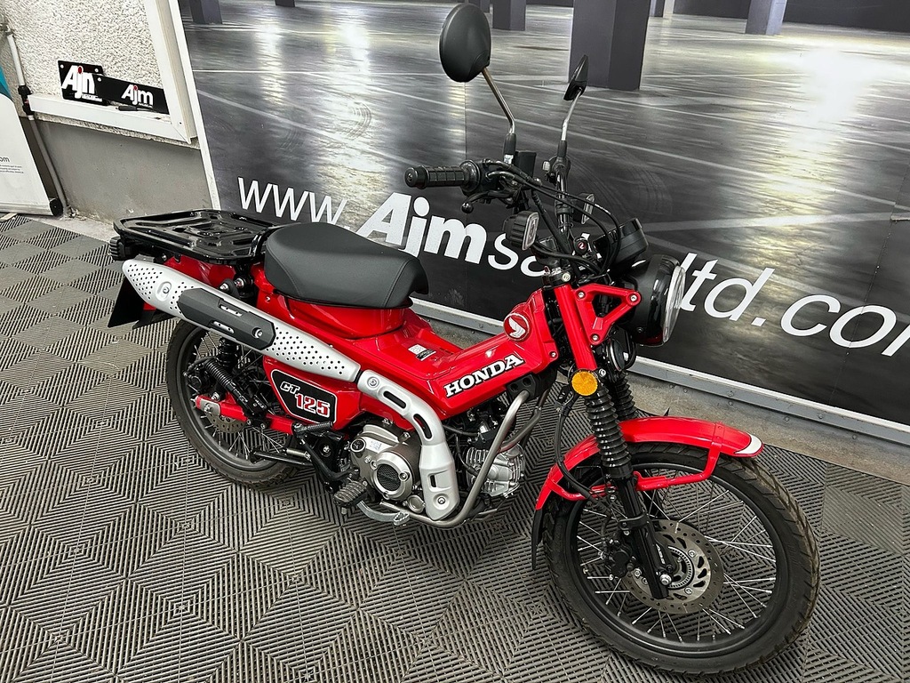 Honda Hunter U703 BVZ6946 Red