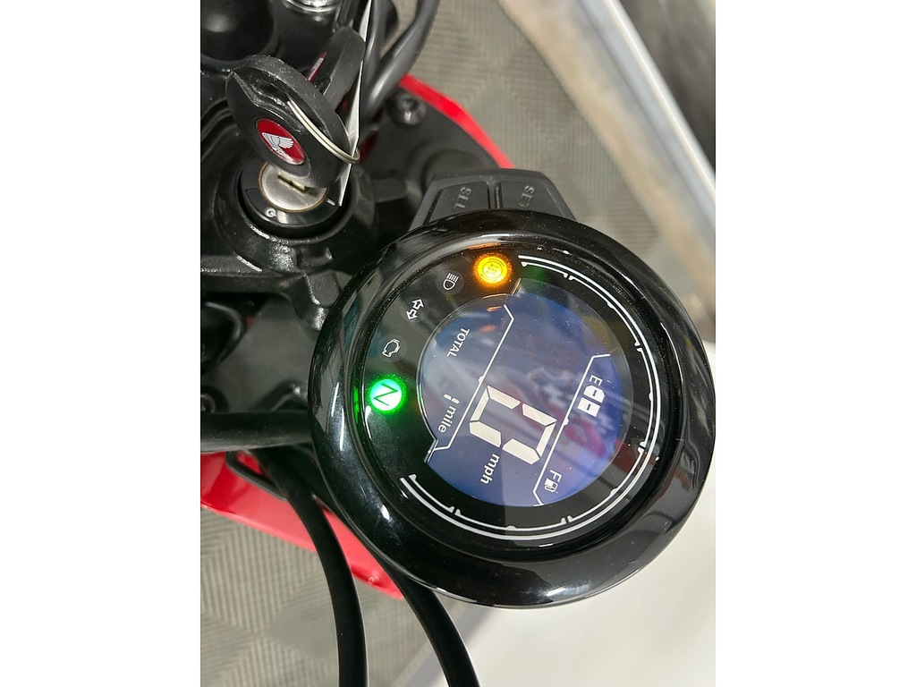 Honda Hunter U703 BVZ6946 Red #2