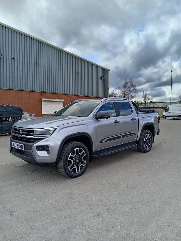 Volkswagen Amarok Pickup Silver