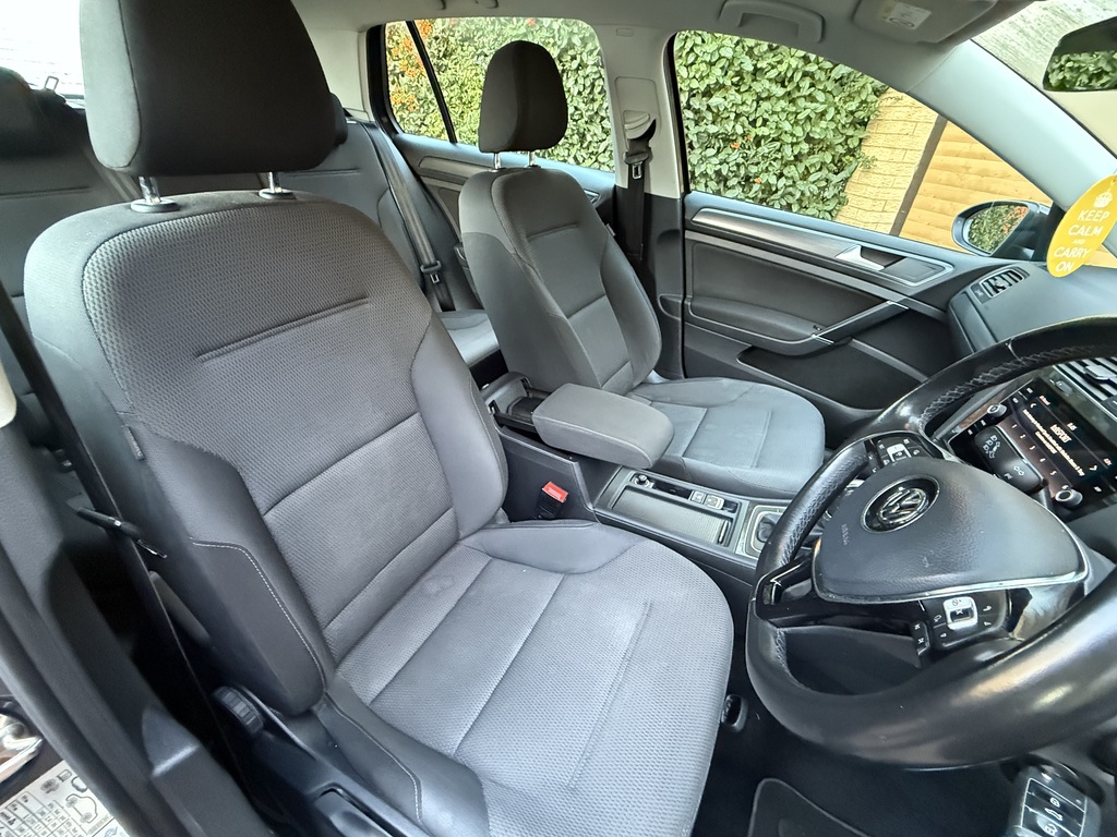 Volkswagen Golf Se Navigation Tsi Bluemotion Technology Dsg Grey #4
