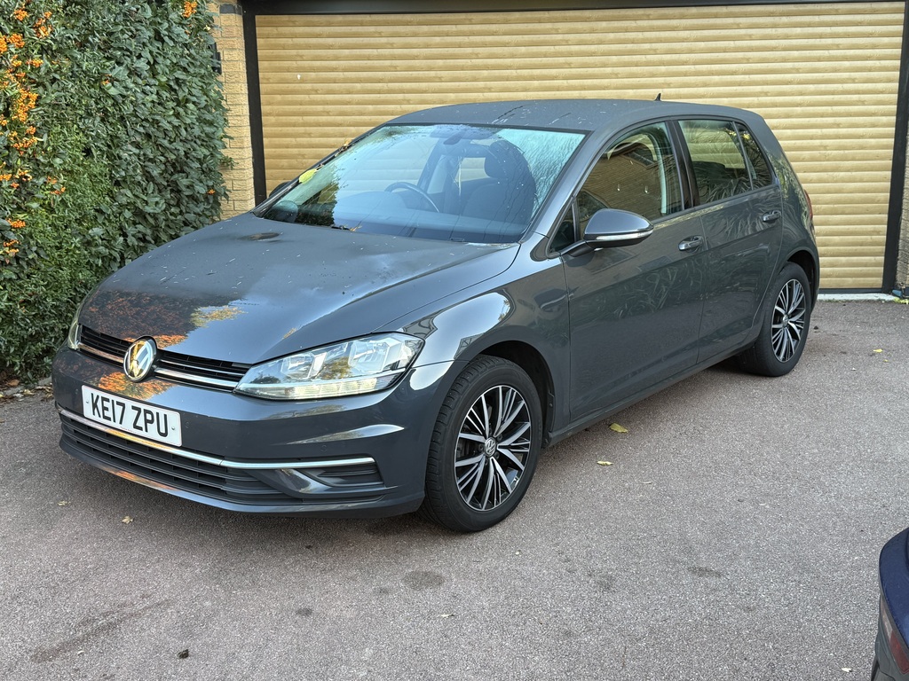 Volkswagen Golf Se Navigation Tsi Bluemotion Technology Dsg Grey