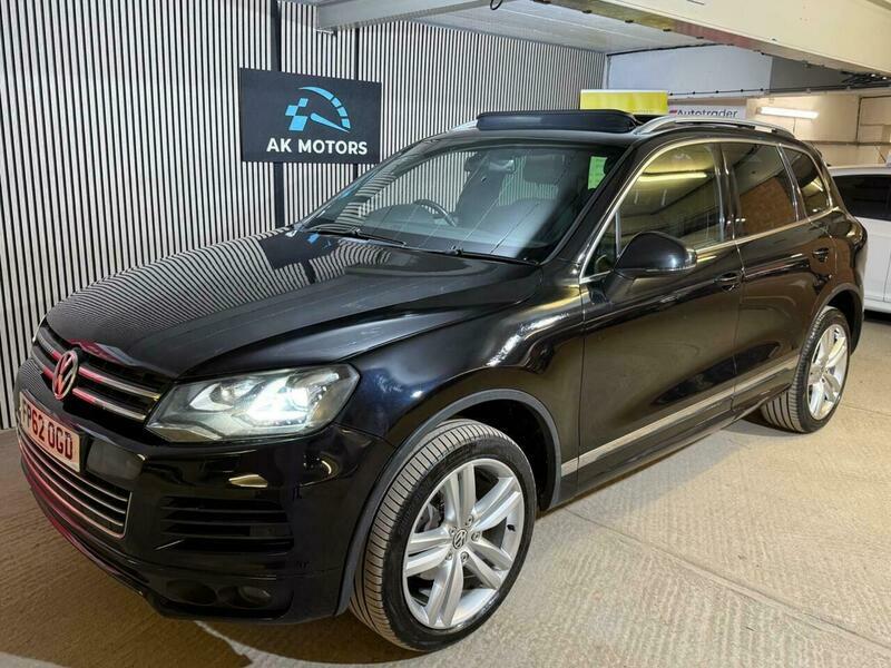 Volkswagen Touareg 3.0 Tdi V6 Bluemotion FP62OGD Black #3