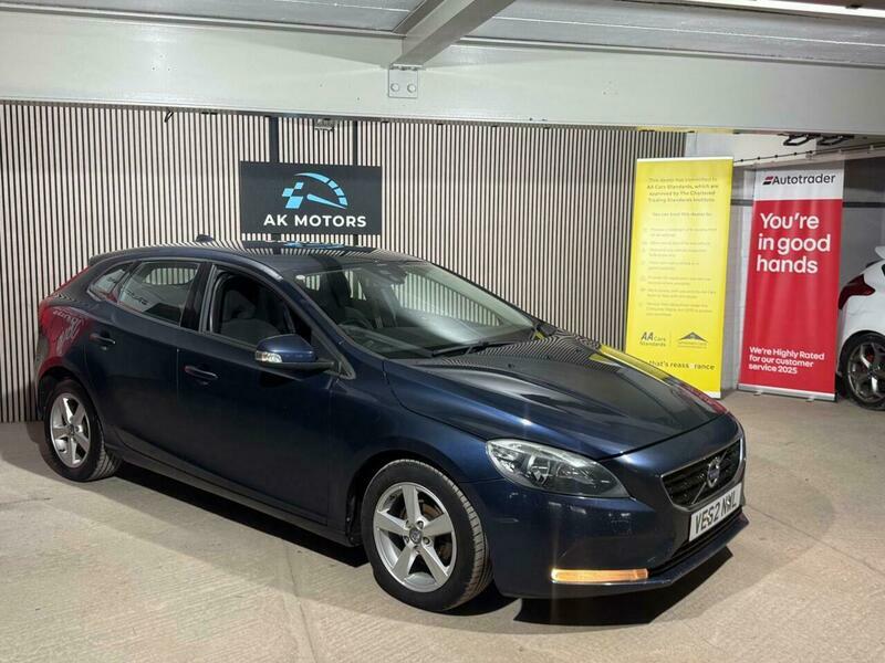 Volvo V40 1.6 D2 Es Nav VE62NWL Blue #6