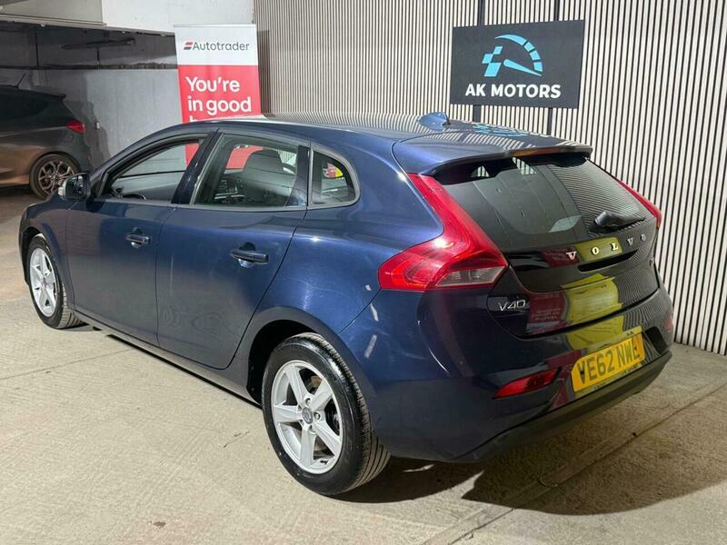 Volvo V40 1.6 D2 Es Nav VE62NWL Blue #3
