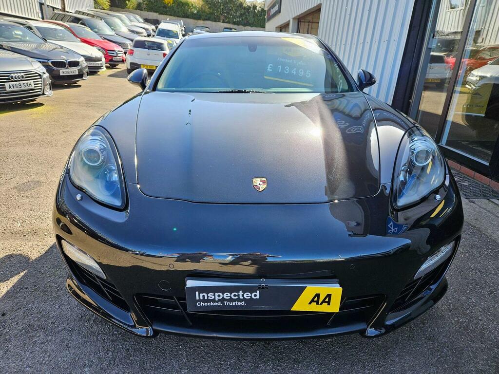 Porsche Panamera Hatchback 3.0D V6 Platinum Edition Tiptronics Euro Black #2