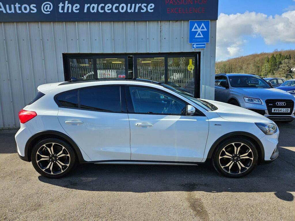 Ford Focus Hatchback 1.5 Ecoblue Active X Euro 6 Ss 2 CP69GRX White #4