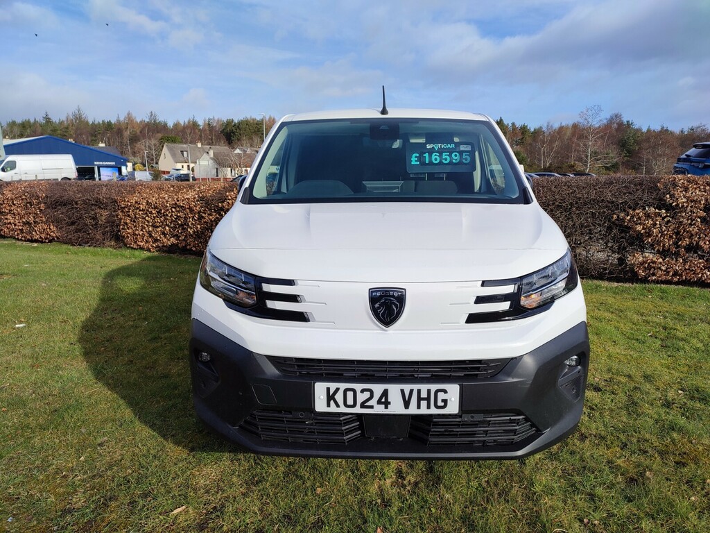 Peugeot Partner 1.5 Bluehdi 100 Asphalt Van KO24VHG White #2