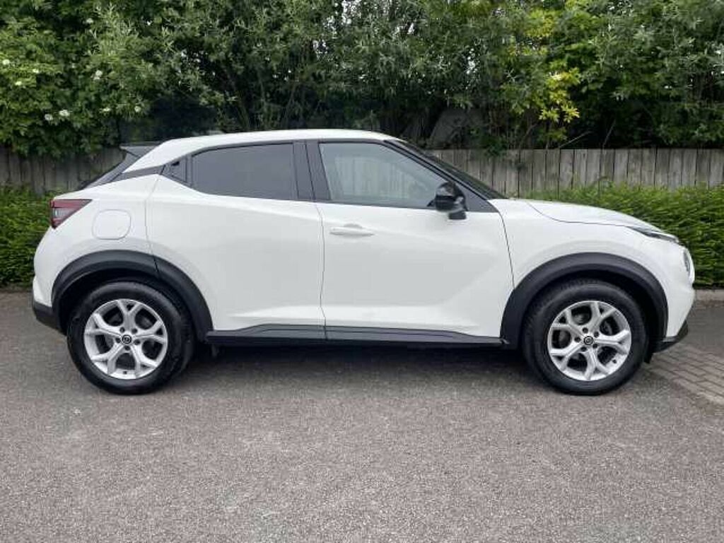Nissan Juke 1.0 Dig-t 114 N-connecta White #4