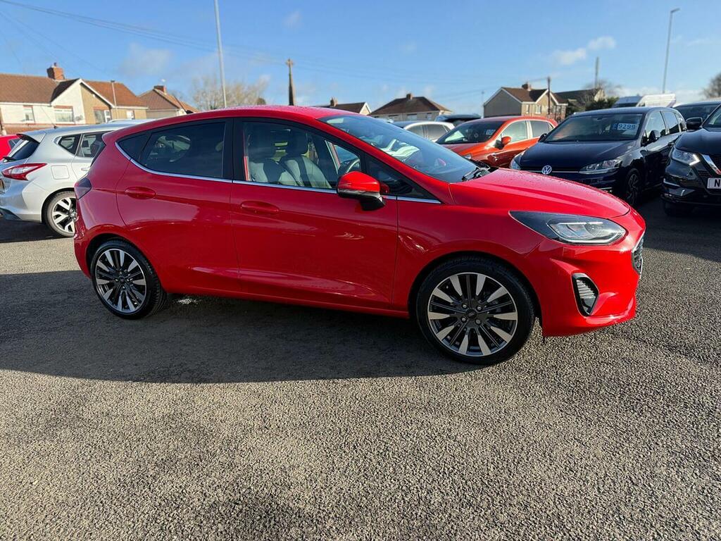 Ford Fiesta Fiesta Titanium Vignale Hatchback 0 Petr SG72YMS Red #5