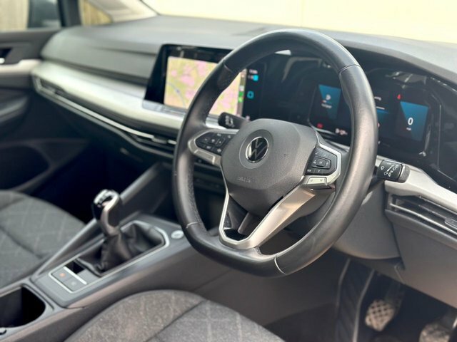 Volkswagen Golf 1.5 Tsi Life BJ70EZH Grey #2