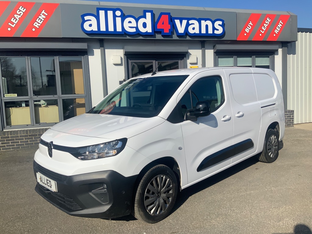 Citroen Berlingo XL 1.5 Bluehdi 100 Bhp Driver XL S S KJ24ZTV White #3