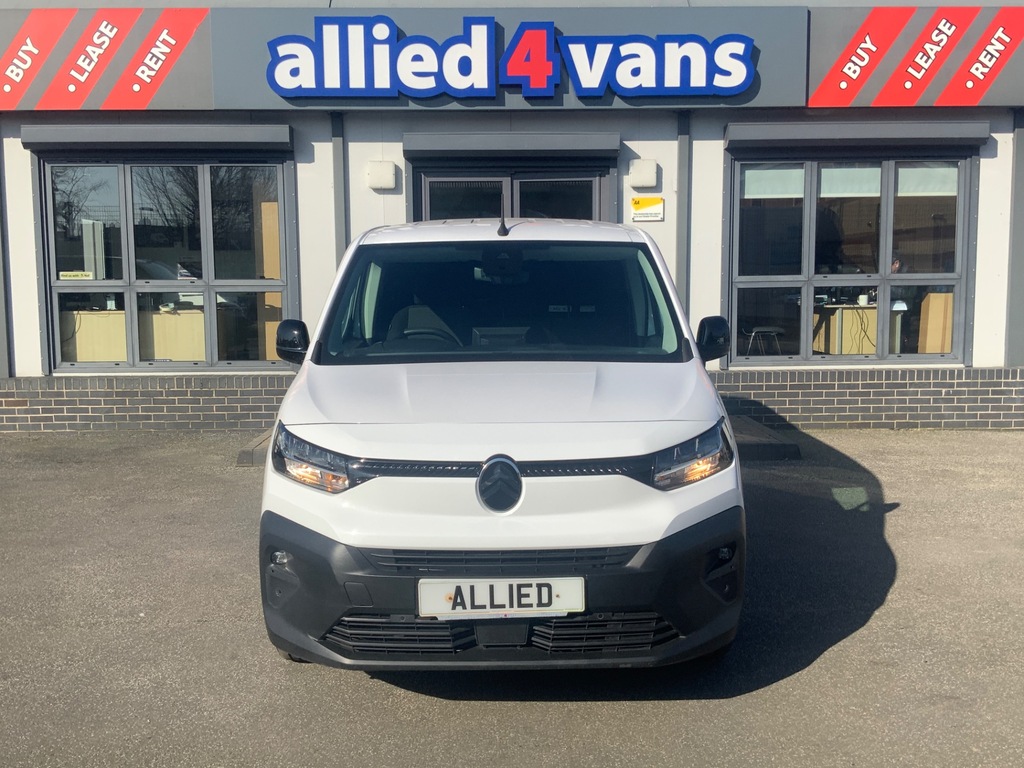 Citroen Berlingo XL 1.5 Bluehdi 100 Bhp Driver XL S S KJ24ZTV White #2