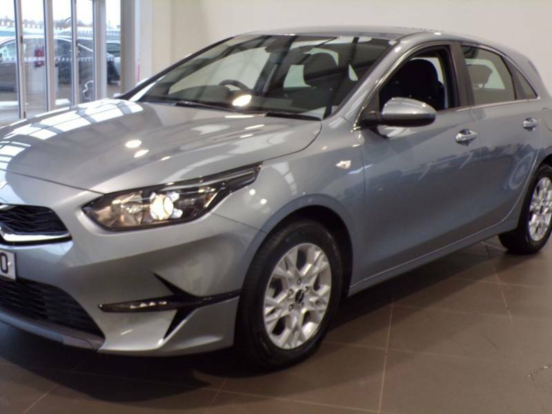 Kia Ceed 1.5T Gdi Isg 138 2 - 2025 25 Silver #3