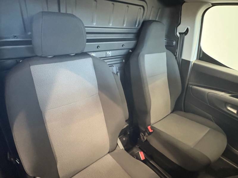 Vauxhall Combo-e Life 2300 100Kw Dynamic 50Kwh H1 Van - 2023 73 White #2