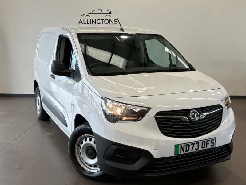 Vauxhall Combo-e Life 2300 100Kw Dynamic 50Kwh H1 Van - 2023 73 White