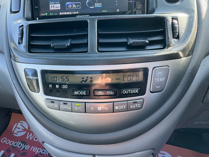 Toyota Estima Silver #13
