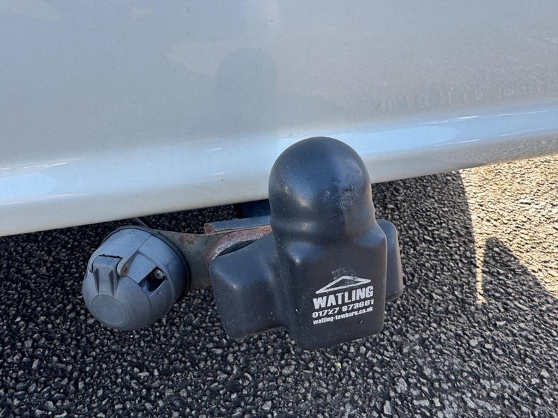 Toyota Estima Silver #19