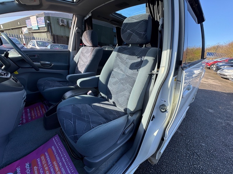 Toyota Estima Silver #10