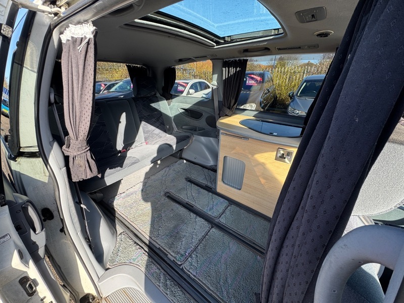 Toyota Estima Silver #11
