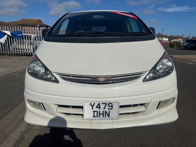 Toyota Estima Silver #7