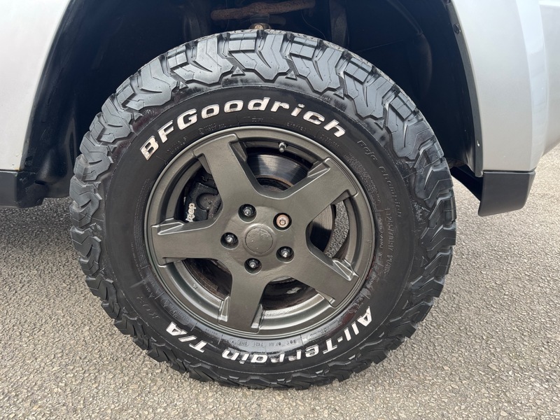 Jeep Grand Cherokee 6.1 Srt8 4Wd Silver #21