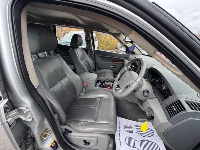 Jeep Grand Cherokee 6.1 Srt8 4Wd Silver #9