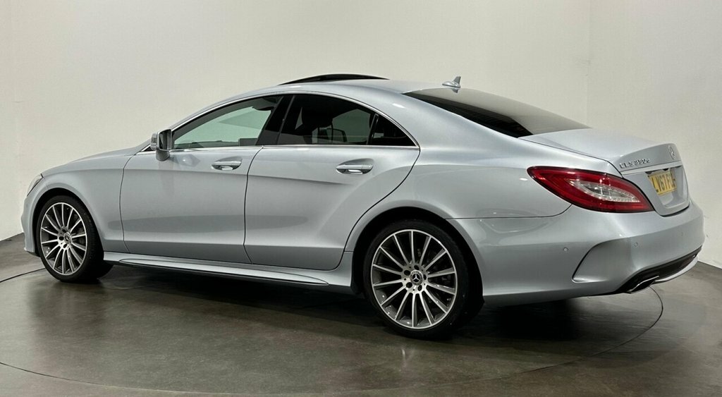 Mercedes-Benz CLS 3L Amg Line Silver #3