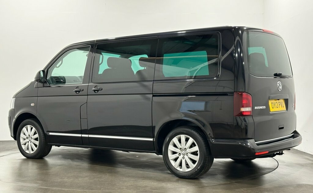 Volkswagen Caravelle 2L Business Black #5