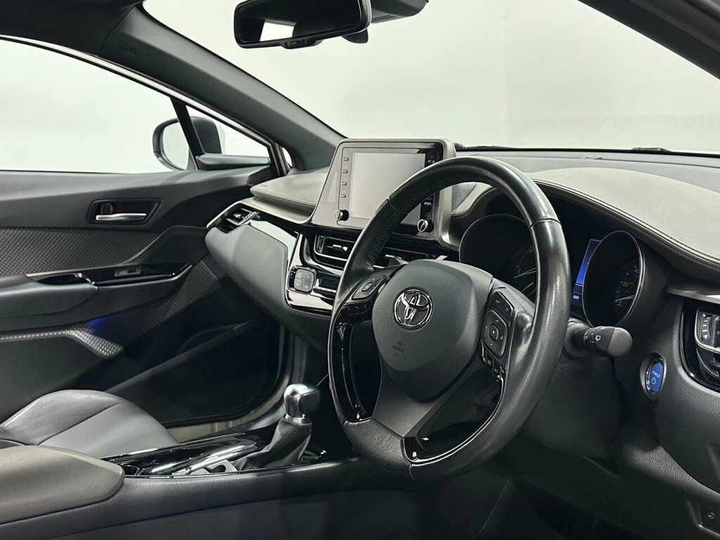 Toyota C-Hr 2L Excel ML22CXY White #6