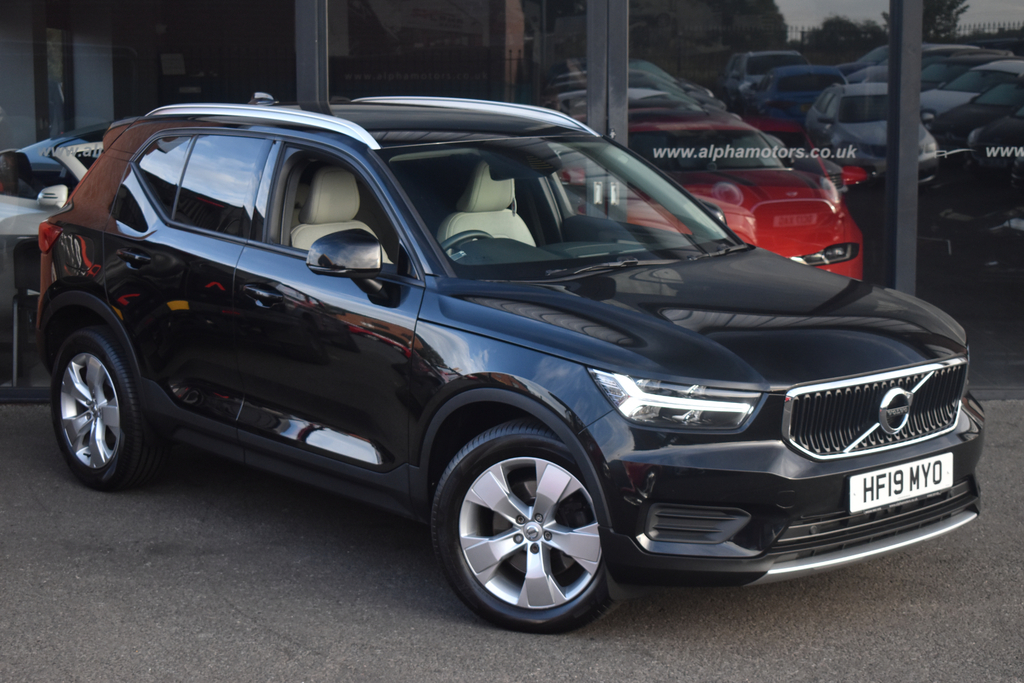 Volvo XC40 2.0 T4 Momentum Suv Awd Euro 6 S Black